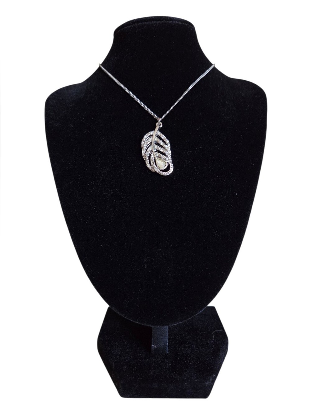 vintage peacock feather pendant necklace silver tone clear rhinestone teardrop